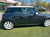Second-hand Mini Cooper 120 CP (88 kW) 2008 Negru Hatchback