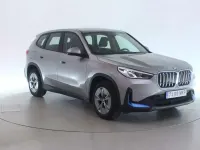 Gebraucht BMW iX1 233 kW (317 PS) 2023 Space silver metallic SUV
