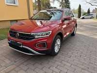 Gebraucht VW T-Roc Life 150 PS (110 kW) 2023 Rot SUV