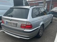Gebraucht BMW 318 143 PS (105 kW) 2004 Silber Kombi