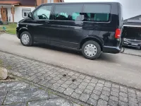 Używany VW Caravelle 140 KM (102 kW) 2012 Czarny Van