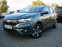 Gebraucht Dacia Sandero Expression 91 PS (66 kW) 2024 Grün Kleinwagen