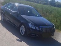 Gebraucht Mercedes E200 Avantgarde 136 PS (100 kW) 2012 Schwarz Limousine