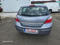 Second-hand Opel Astra Elegance 105 CP (77 kW) 2004 Argintiu Berlinǎ