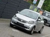 Gebraucht Smart ForFour Passion 71 PS (52 kW) 2015 Silber Kleinwagen