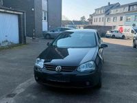 Gebraucht VW Golf V 90 PS (66 kW) 2004 Schwarz Kleinwagen