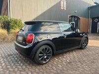Second-hand Mini ONE 102 CP (75 kW) 2017 Negru Hatchback