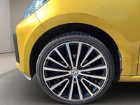 Gebraucht VW up! high up! 90 PS (66 kW) 2018 Gelb Kleinwagen