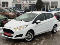 Gebraucht Ford Fiesta Celebration 80 PS (58 kW) 2017 Weiß Limousine