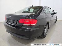 Gebraucht BMW 320 Shadowline 163 PS (119 kW) 2010 Schwarz Coupé