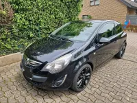 Gebraucht Opel Corsa Color Edition 101 PS (74 kW) 2013 Schwarz Kleinwagen