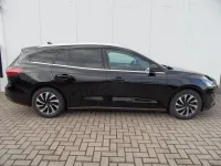Gebraucht Ford Focus Titanium 125 PS (91 kW) 2024 Schwarz metallic