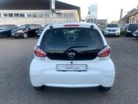 Gebraucht Toyota Aygo Cool 68 PS (50 kW) 2012 Weiß metallic Kleinwagen