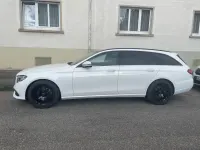 Gebraucht Mercedes E220 194 PS (142 kW) 2019 Weiß Limousine