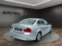 Gebraucht BMW 325 218 PS (160 kW) 2005 Titansilber Limousine