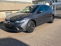 Gebraucht VW Polo 110 PS (80 kW) 2023 Grau Kleinwagen