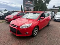 Gebraucht Ford Focus Titanium 140 PS (102 kW) 2013 Rot Limousine