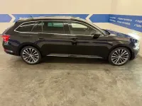 Gebraucht Skoda Superb LAURIN & KLEMENT 200 PS (147 kW) 2023 Schwarz Kombi