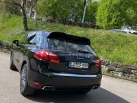 Second-hand Porsche Cayenne 245 CP (180 kW) 2012 Negru SUV