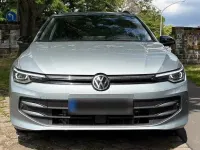 Gebraucht VW Golf VIII 150 PS (110 kW) 2024 Silber Kombi