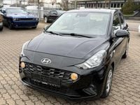 Gebraucht Hyundai i10 Select 67 PS (49 kW) 2020 Schwarz Kleinwagen
