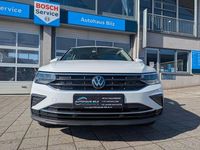 Gebraucht VW Tiguan Life 150 PS (110 kW) 2023 Pure white SUV