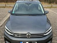 Gebraucht VW Touran Highline 150 PS (110 kW) 2018 Grau Van / Kleinbus