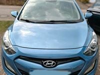 Gebraucht Hyundai i30 Advantage 99 PS (72 kW) 2014 Blau Limousine