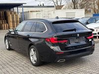 Gebraucht BMW 520 190 PS (139 kW) 2023 Saphirschwarz (metallic) Kombi