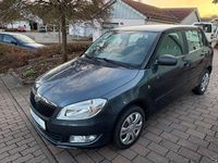 Gebraucht Skoda Fabia Active 69 PS (50 kW) 2015 Grau Limousine