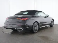 Gebraucht Mercedes CLE200 AMG 421 PS (309 kW) 2025 Andere Cabrio
