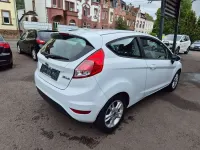 Gebraucht Ford Fiesta 60 PS (44 kW) 2017 Weiß Kleinwagen