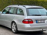 Gebraucht Mercedes E220 170 PS (125 kW) 2009 Grau Kombi
