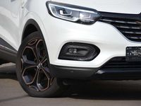 Gebraucht Renault Kadjar Black Edition 158 PS (116 kW) 2021 Weiss "nacre" SUV