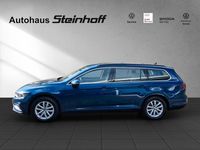 Gebraucht VW Passat 150 PS (110 kW) 2022 Blau Kombi