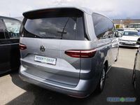 Gebraucht VW Multivan Life 150 PS (110 kW) 2024 Monosilber metallic Van