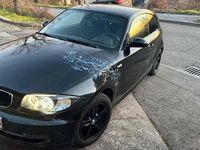 Gebraucht BMW 116 122 PS (89 kW) 2007 Schwarz Kleinwagen