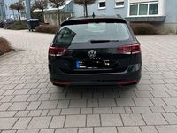 Gebraucht VW Passat Business 150 PS (110 kW) 2022 Schwarz Kombi