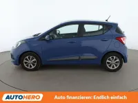 Gebraucht Hyundai i10 Style 87 PS (63 kW) 2016 Blau Kleinwagen