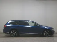Gebraucht VW Passat Elegance 200 PS (147 kW) 2019 Blau Kombi