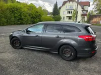 Usado Ford Focus ST-Line 182 CV (133 kW) 2015 Gris Familiar