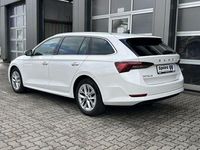 Gebraucht Skoda Octavia Style 116 PS (85 kW) 2023 Candyweiss Kombi