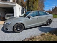 Gebraucht Audi A3 116 PS (85 kW) 2019 Grau Limousine