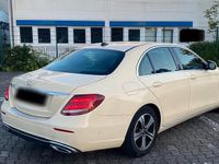 Second-hand Mercedes E200 150 CP (110 kW) 2019 Galben Berlinǎ