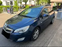 Second-hand Opel Astra 110 CP (80 kW) 2011 Albastru Break