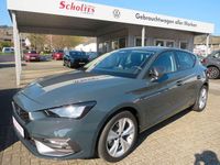 Neu Seat Leon FR 150 PS (110 kW) 2026 Blau Limousine