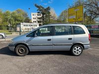 Gebraucht Opel Zafira Selection 125 PS (91 kW) 2002 Grau Van / Kleinbus
