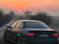 Second-hand BMW 525 193 CP (141 kW) 2001 Albastru Berlinǎ