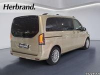 Gebraucht Mercedes V220 Style 163 PS (119 kW) 2024 Gold Van / Kleinbus