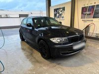 Gebraucht BMW 116 122 PS (89 kW) 2010 Schwarz Kleinwagen